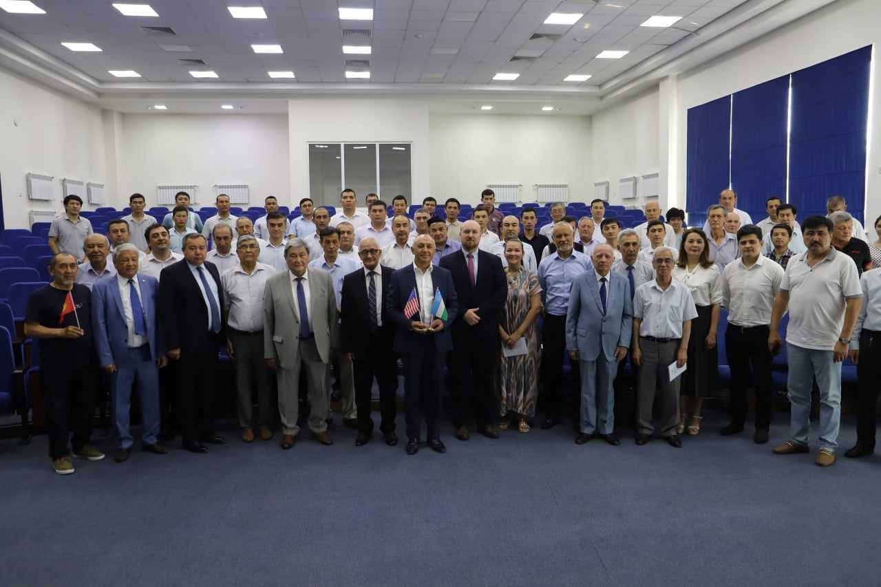 Bino va inshootlarning zilzilabardoshligi, global isish sharoitida infratuzilmalarning ishonchliligini oshirishning dolzarb muammolari bo‘yicha xalqaro konferensiya