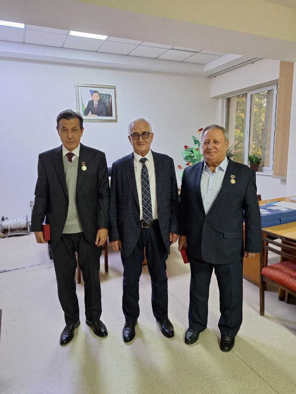 «Seysmik xavfsizlik sohasi a'lochisi» ko‘krak nishoni muborak bo‘lsin!